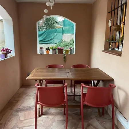 Meuble Vecchio * פורטו-וישיו